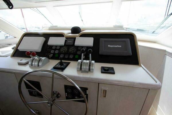 FULL MOON 70ft Hatteras Yacht For Sale