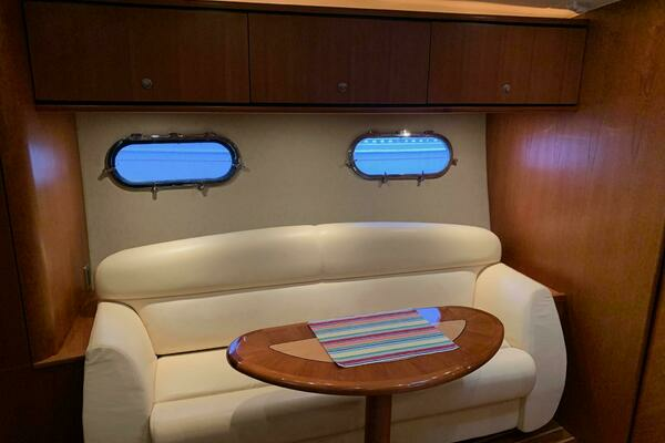 2007 Tiara Yachts 39