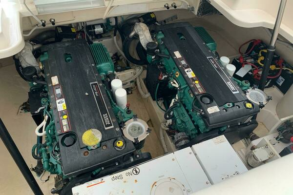 2007 Tiara Yachts 39