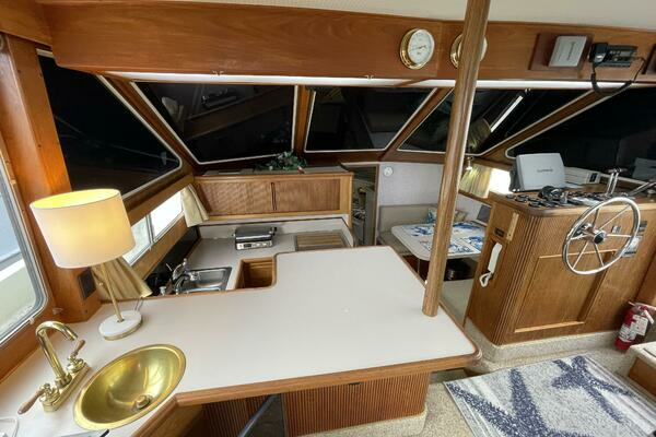 Tollycraft 44 CPMY Yacht For Sale