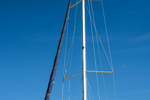 Photo of the 2001 Jeanneau 43 Sun Odessey "Kai Quest"