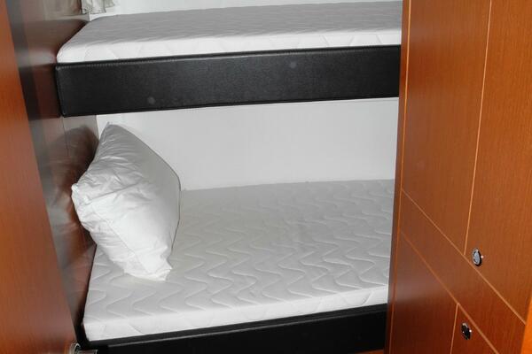 Large bunks in 3rd stateroom