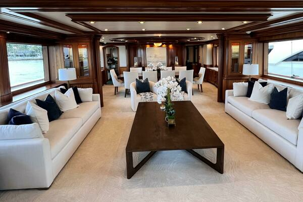 Photo of the 2004 Richmond Yachts  "MISS STEPHANIE"