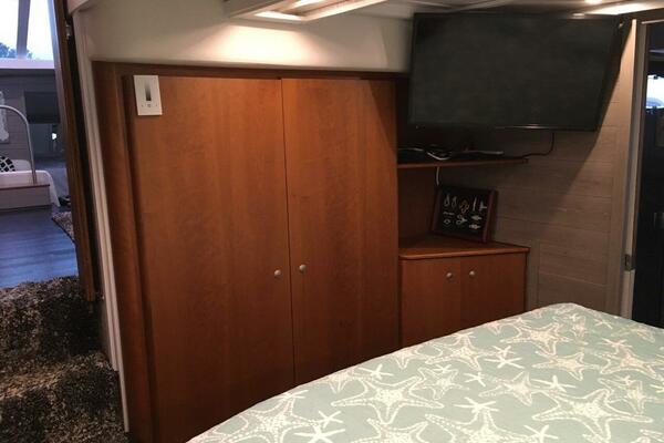 40ft Silverton Yacht For Sale