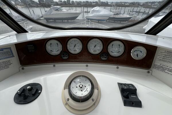 34ft Silverton Yacht For Sale