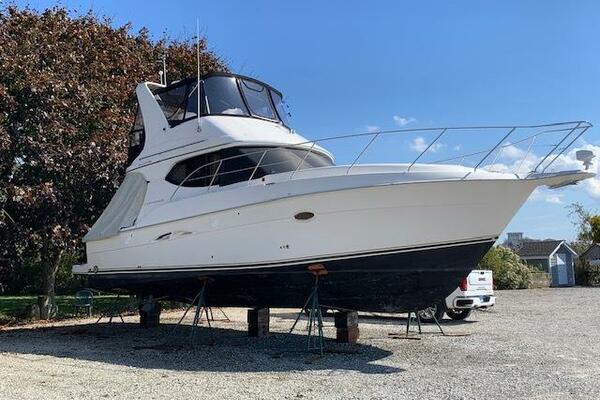 34ft Silverton Yacht For Sale