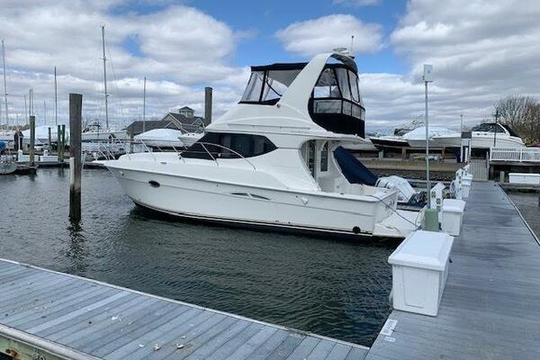 34ft Silverton Yacht For Sale