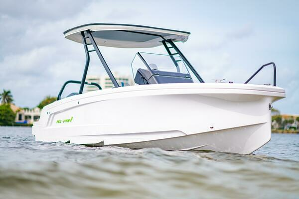 Photo of the 2022 Axopar 22 Spyder X Jobe Revolve