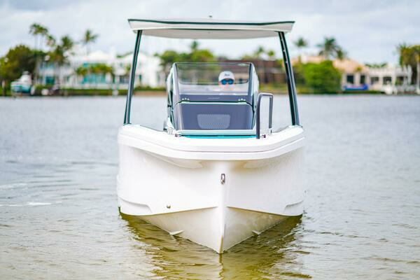 Photo of the 2022 Axopar 22 Spyder X Jobe Revolve