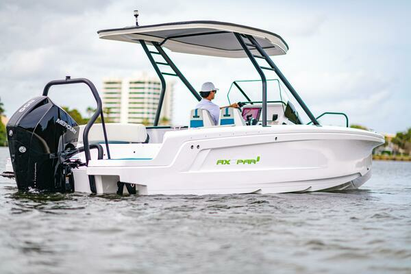 Photo of the 2022 Axopar 22 Spyder X Jobe Revolve