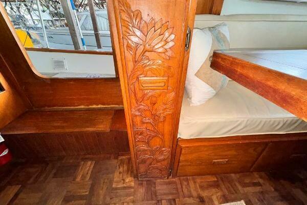 Lady Helen 34ft CHB Yacht For Sale