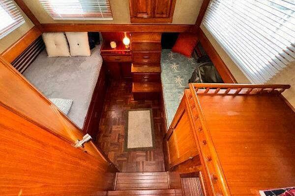 Lady Helen 34ft CHB Yacht For Sale