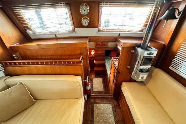 Lady Helen 34ft CHB Yacht For Sale