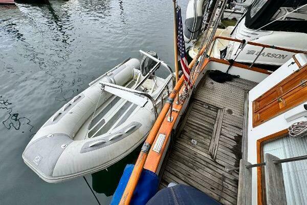 Lady Helen 34ft CHB Yacht For Sale