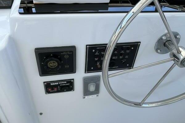 74ft Hatteras Yacht For Sale
