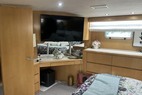 74ft Hatteras Yacht For Sale