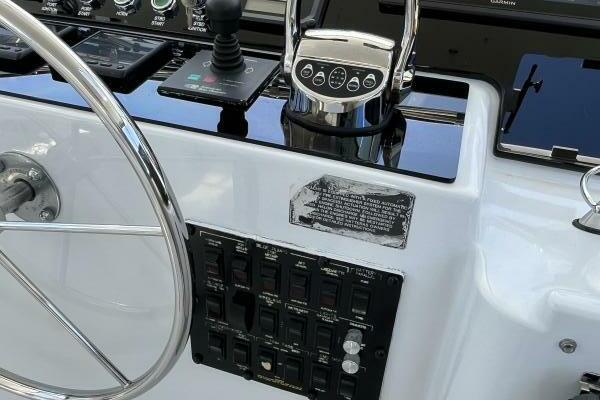 74ft Hatteras Yacht For Sale
