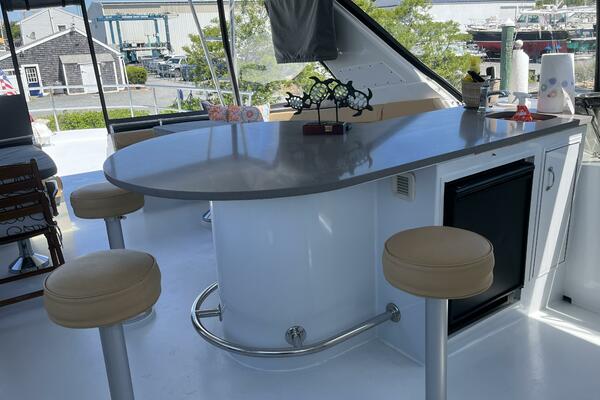 74ft Hatteras Yacht For Sale