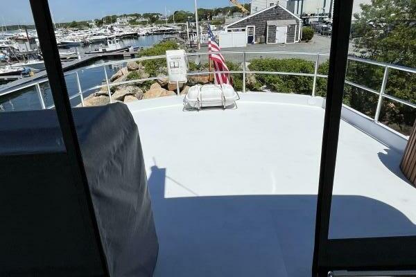 74ft Hatteras Yacht For Sale