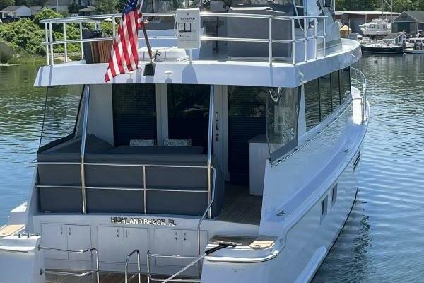 74ft Hatteras Yacht For Sale
