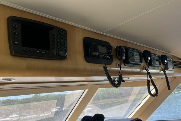 74ft Hatteras Yacht For Sale