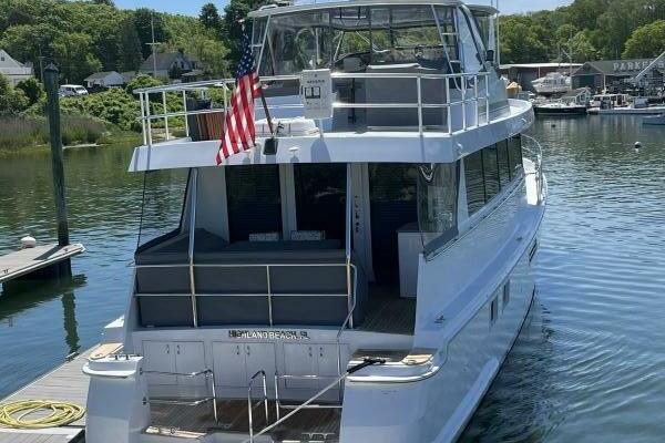 74ft Hatteras Yacht For Sale