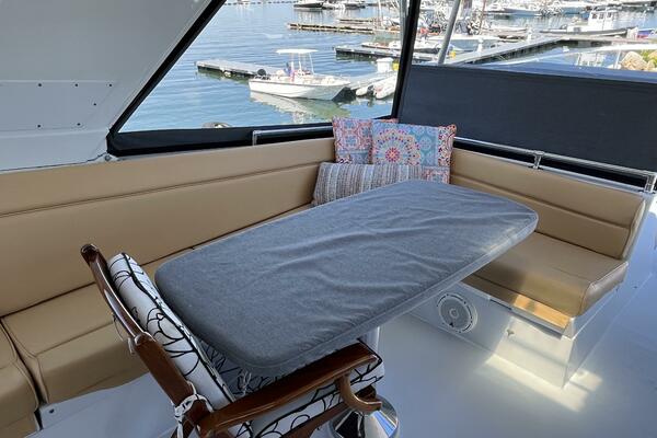 74ft Hatteras Yacht For Sale