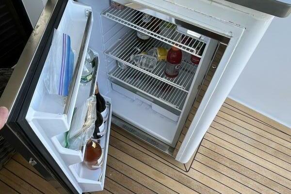 74ft Hatteras Yacht For Sale