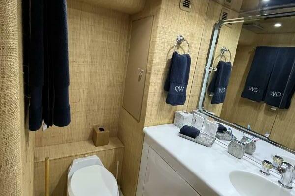 74ft Hatteras Yacht For Sale