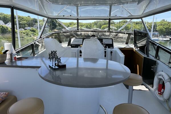 74ft Hatteras Yacht For Sale