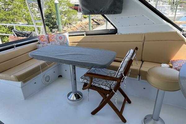 74ft Hatteras Yacht For Sale