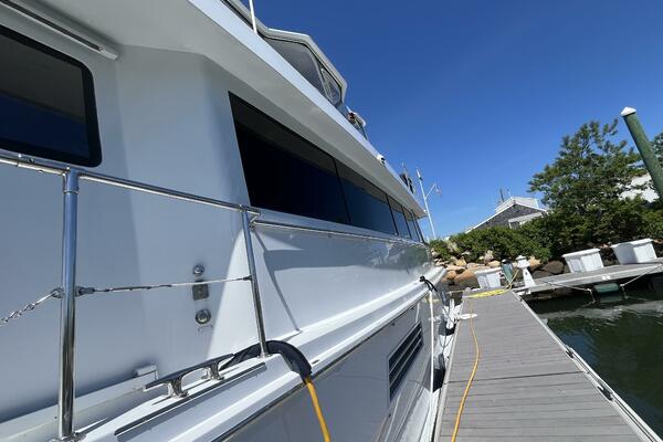 74ft Hatteras Yacht For Sale