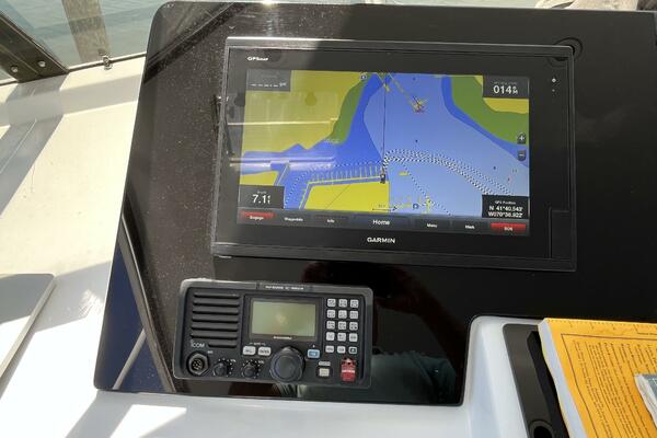 74ft Hatteras Yacht For Sale