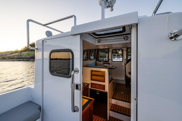 NEW BOAT HULL 16 37ft SeaPiper Yacht For Sale