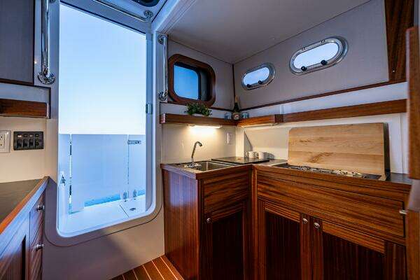 SeaPiper 37 Yacht For Sale