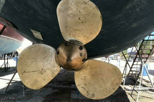 Photo of the 1984 Camper & Nicholsons 58 "Roxy"