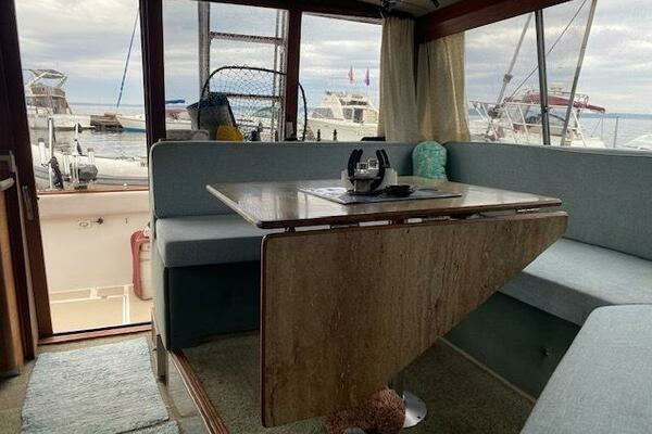 38ft Bayliner Yacht For Sale