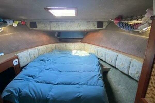 38ft Bayliner Yacht For Sale