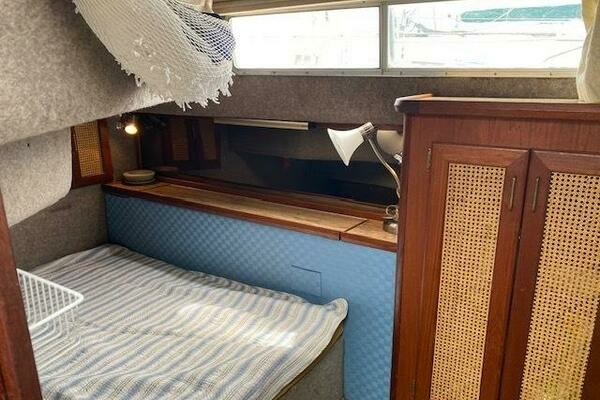 38ft Bayliner Yacht For Sale