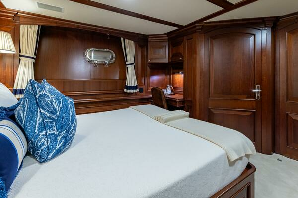 FOCUS 153ft North American Yachts and Shipbuilding Yacht For Sale