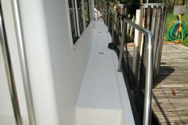 42' Nordic Tug starboard side deck1