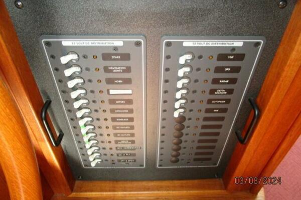 42' Nordic Tug electrical panel3