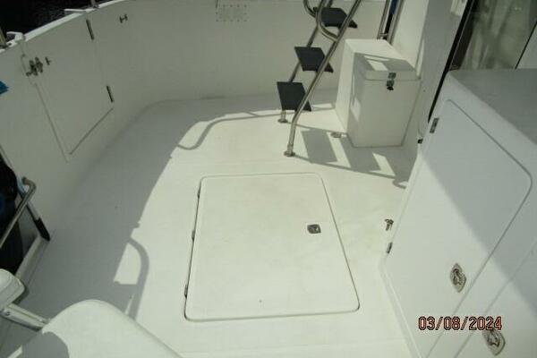 42' Nordic Tug aftdeck port