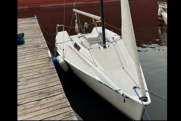 Running With Scissors 20ft Ultimate Yacht For Sale