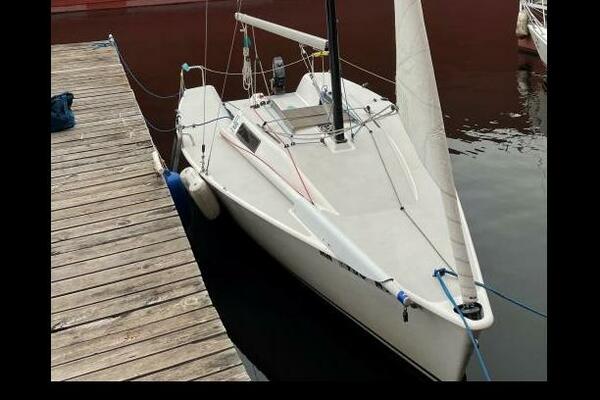 Running With Scissors 20ft Ultimate Yacht For Sale