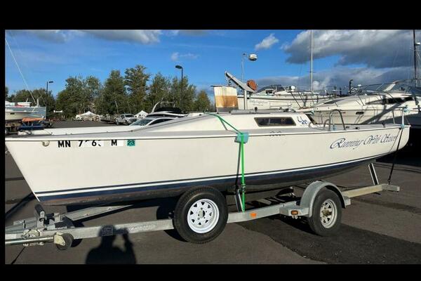 Running With Scissors 20ft Ultimate Yacht For Sale