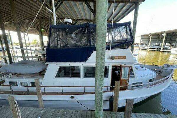 Photo of the 1990 Grand Banks 42 Classic