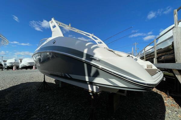 24ft Yamaha Boats Yacht For Sale