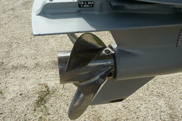 Photo of the 1985 Wellcraft Scarab 34