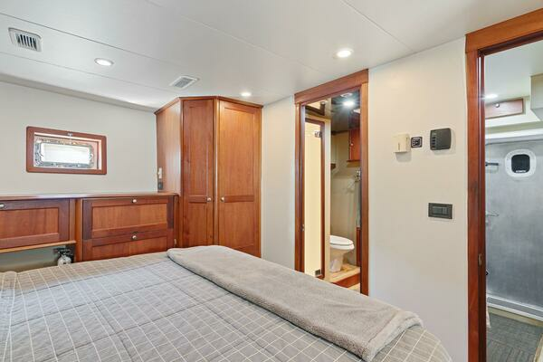 2004 Northern Marine 57